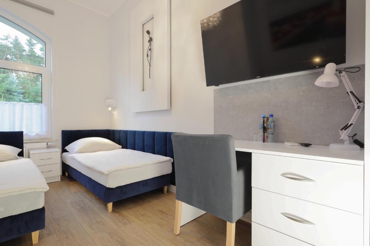 Dworek Rozany Hotel & Restauracja Namysłów Kültér fotó