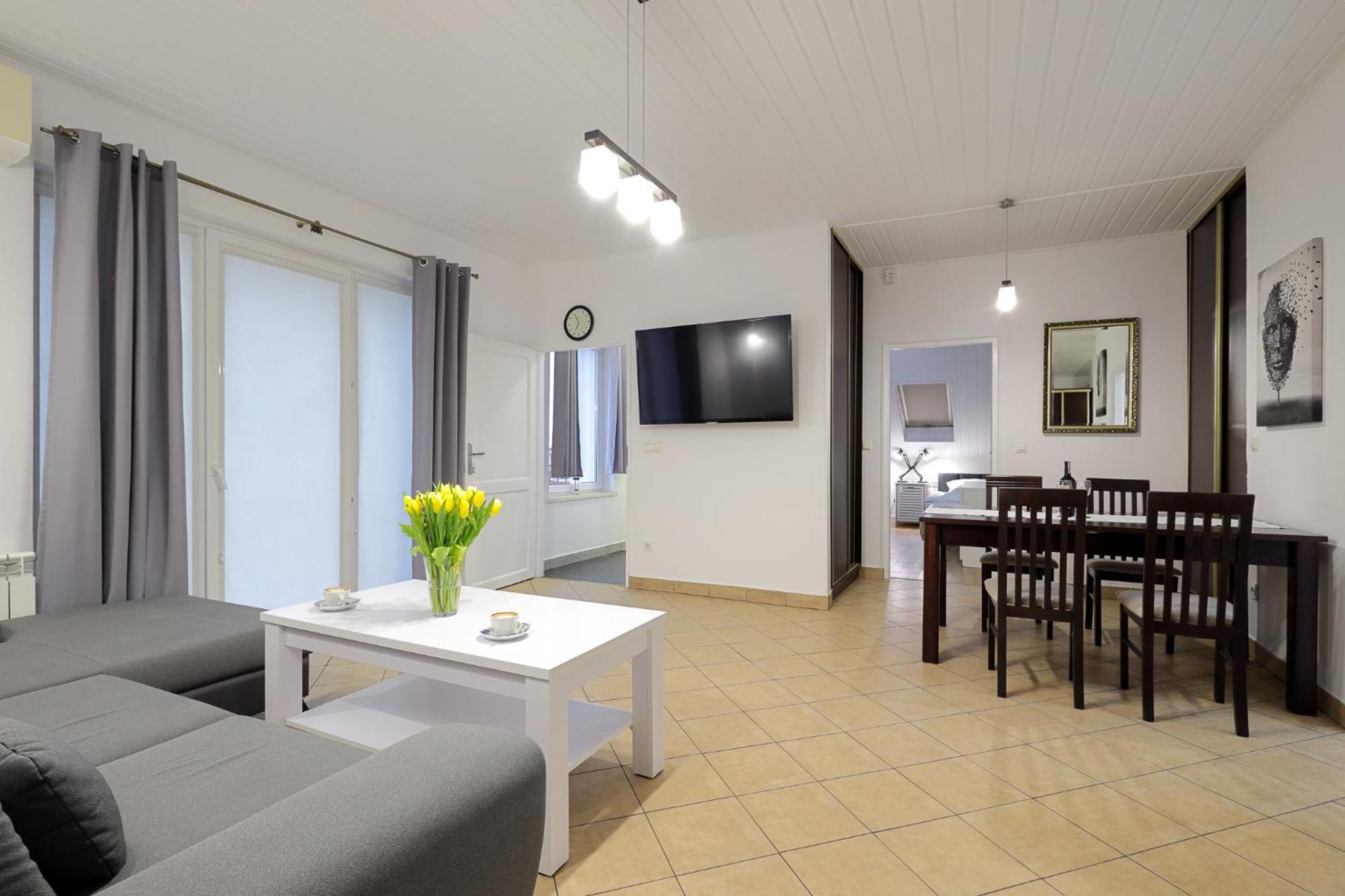 Dworek Rozany Hotel & Restauracja Namysłów Kültér fotó