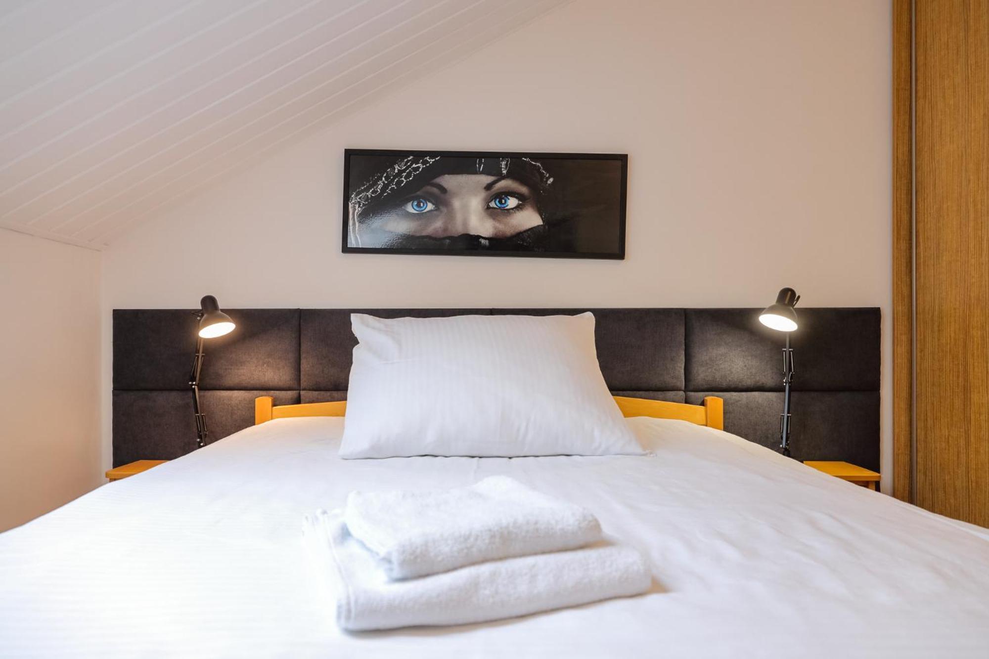 Dworek Rozany Hotel & Restauracja Namysłów Kültér fotó