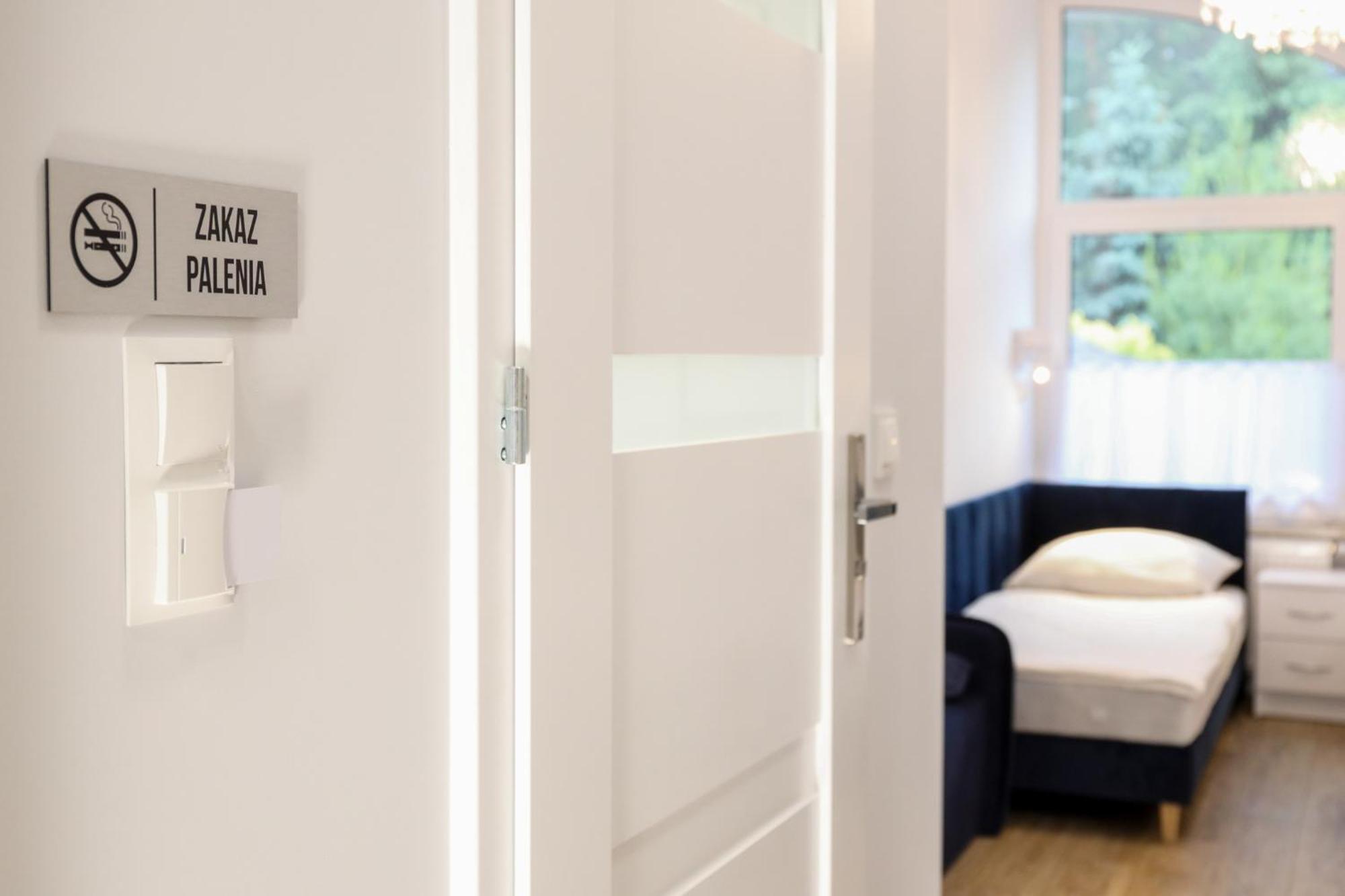 Dworek Rozany Hotel & Restauracja Namysłów Kültér fotó